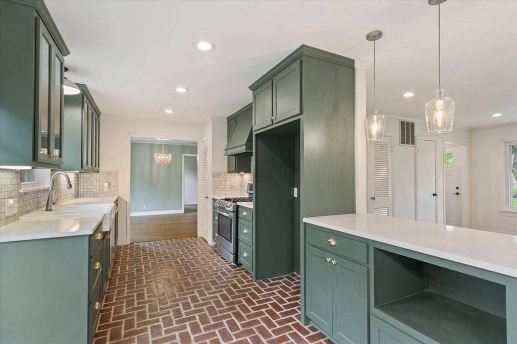 425 White Hall Road, Woodway, TX 76712 425 White Hall Road, Woodway, TX 76712