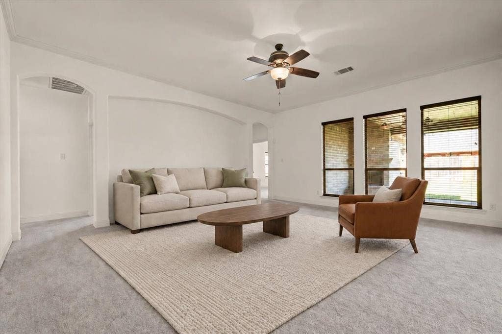 537 Zachary Drive, Weatherford, TX 76087 Virtually Staged
