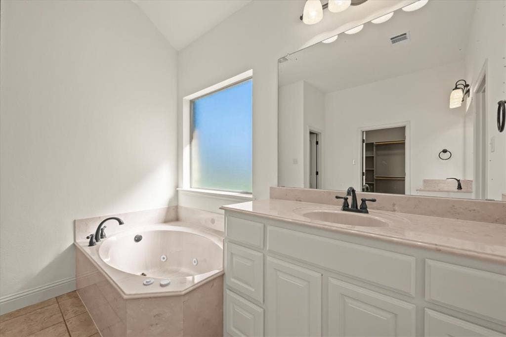 537 Zachary Drive, Weatherford, TX 76087 537 Zachary Drive, Weatherford, TX 76087