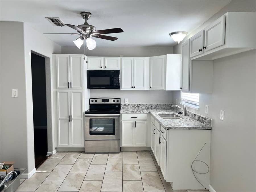Property photo for 119 Nichols Street, Irving, TX