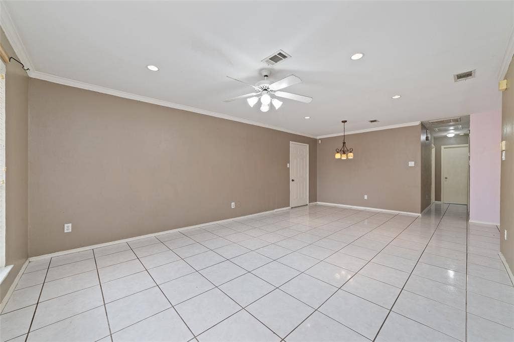 3306 Garrison Court, Houston, TX 77014 3306 Garrison Court, Houston, TX 77014