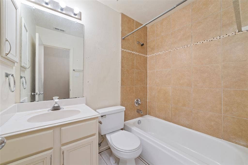 3306 Garrison Court, Houston, TX 77014 3306 Garrison Court, Houston, TX 77014
