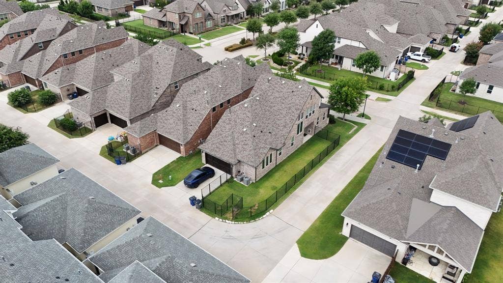 911 Midland Drive, Allen, TX 75013 Additional content