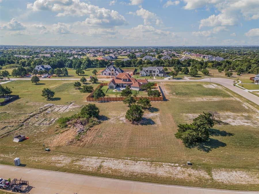 Property photo for 4020 Tea Olive Trail, Midlothian, TX