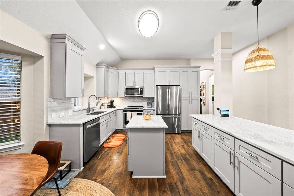 1112 Wentwood Drive, Corinth, TX 76210 1112 Wentwood Drive, Corinth, TX 76210