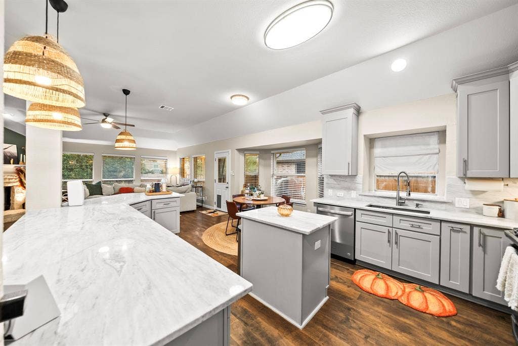 1112 Wentwood Drive, Corinth, TX 76210 1112 Wentwood Drive, Corinth, TX 76210