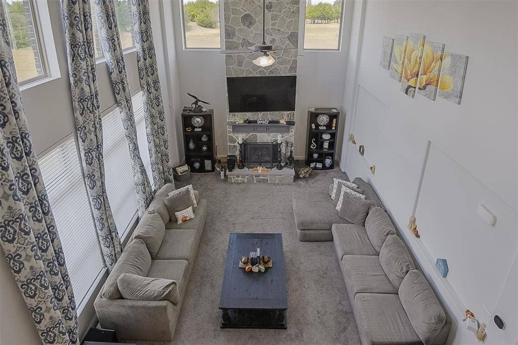 4111 Roberts Lane, Midlothian, TX 76065