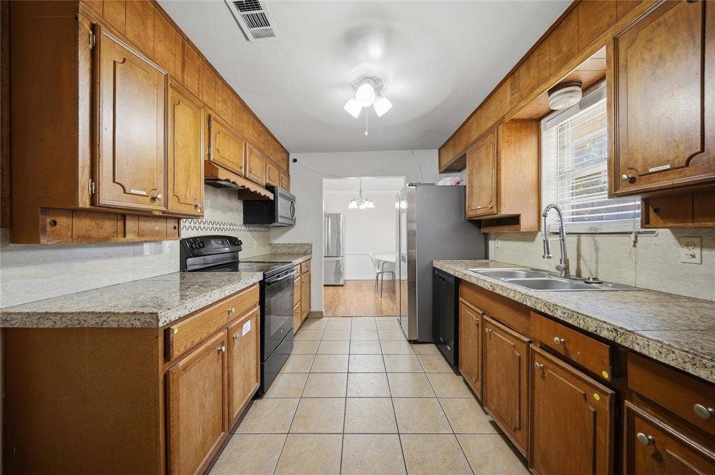2909 Natalie Drive, Plano, TX 75074 2909 Natalie Drive, Plano, TX 75074