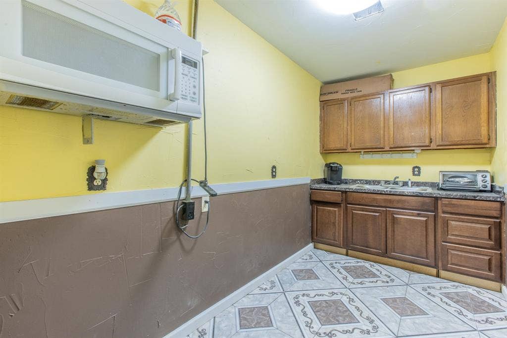 3715 Bellmead Drive, Bellmead, TX 76705