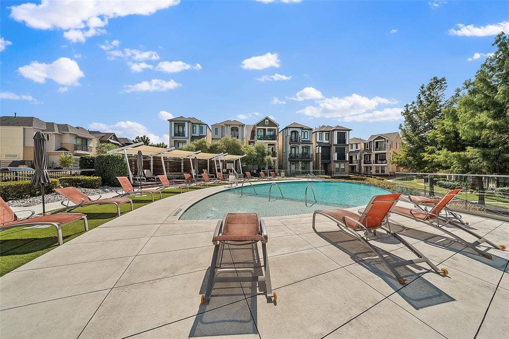 8261 Laflin Lane, Dallas, TX 75231 8261 Laflin Lane, Dallas, TX 75231