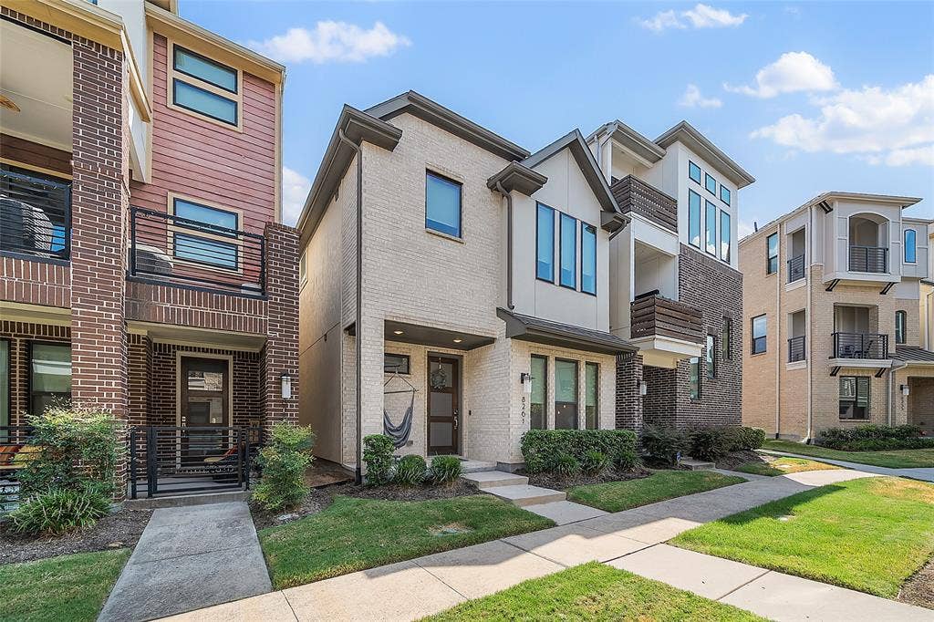 8261 Laflin Lane, Dallas, TX 75231 8261 Laflin Lane, Dallas, TX 75231