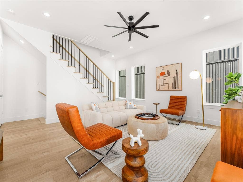 2015 N Prairie Avenue, #202, Dallas, TX 75204 2015 N Prairie Avenue, #202, Dallas, TX 75204