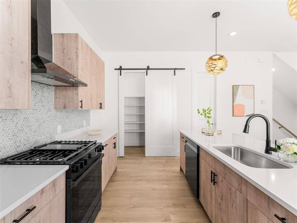 2015 N Prairie Avenue, #202, Dallas, TX 75204 2015 N Prairie Avenue, #202, Dallas, TX 75204