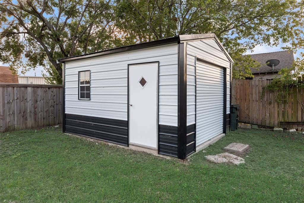203 Creekstone Court, Seagoville, TX 75159 203 Creekstone Court, Seagoville, TX 75159