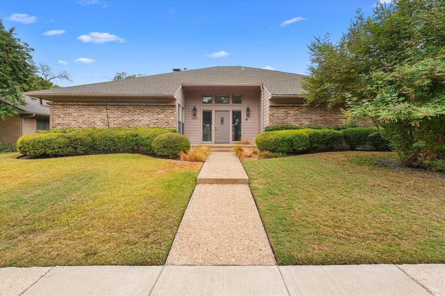 Property photo for 6620 Robin Willow Court, Dallas, TX