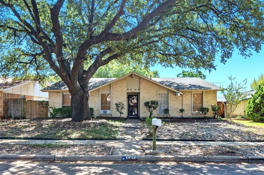 Property photo for 3418 Janwood Lane, Garland, TX