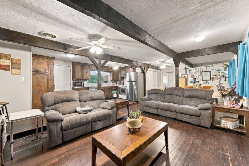 1204 W 4th Street, McGregor, TX 76657 1204 W 4th Street, McGregor, TX 76657