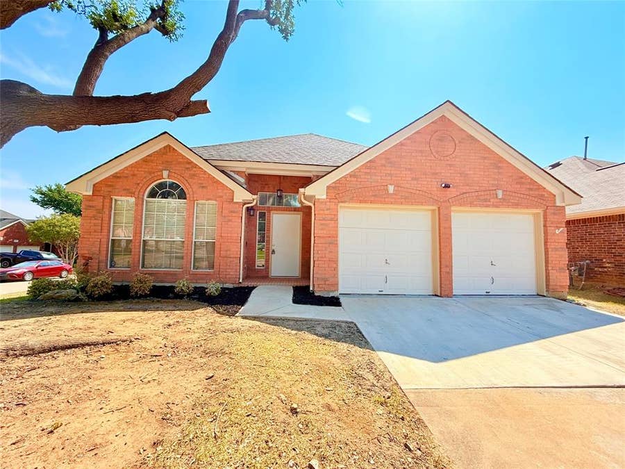 Property photo for 7960 Salmon Run Way, Fort Worth, TX