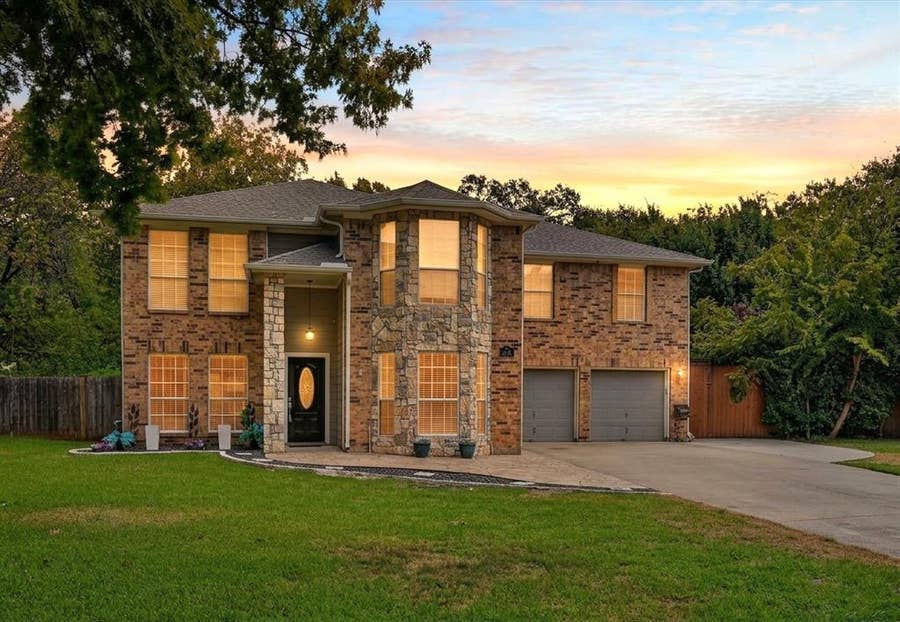 Property photo for 2704 Ridgemere Drive, Flower Mound, TX