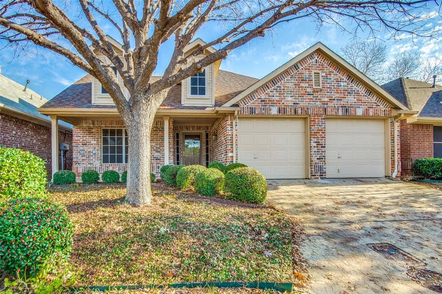 Property photo for 1913 Piney Creek Boulevard, Denton, TX