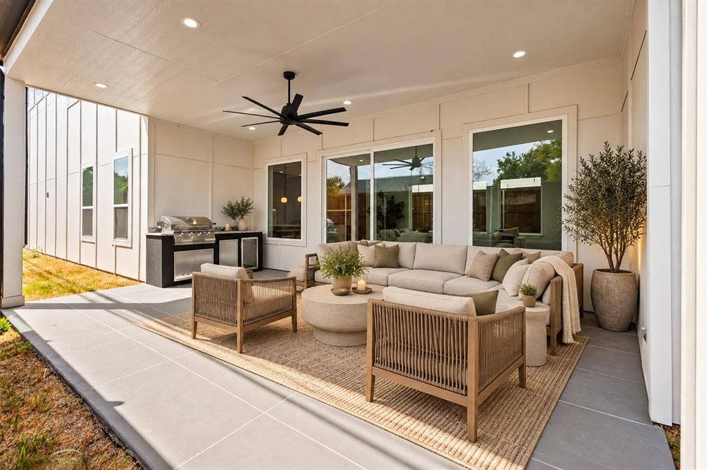 1503 Dennison Street, Dallas, TX 75212 Covered outdoor patio with a ceiling fan, recessed lighting, and a built-in outdoor kitchen with a grill and beverage refrigerators