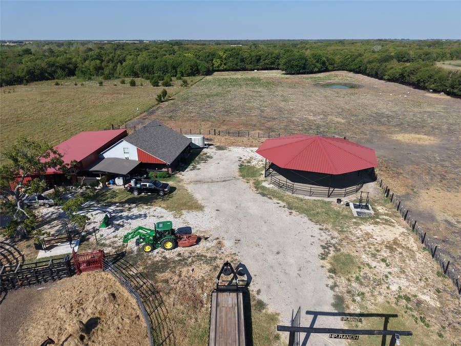 Property photo for 7580 County Road 4807, Ladonia, TX