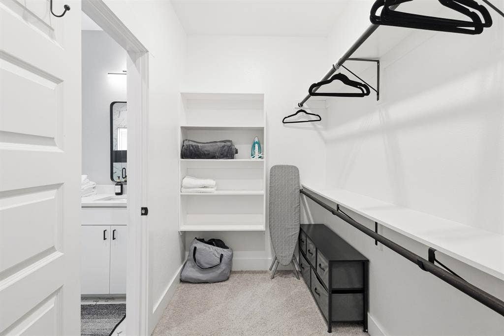 3901 Hamilton Avenue, Dallas, TX 75210 3901 Hamilton Avenue, Dallas, TX 75210