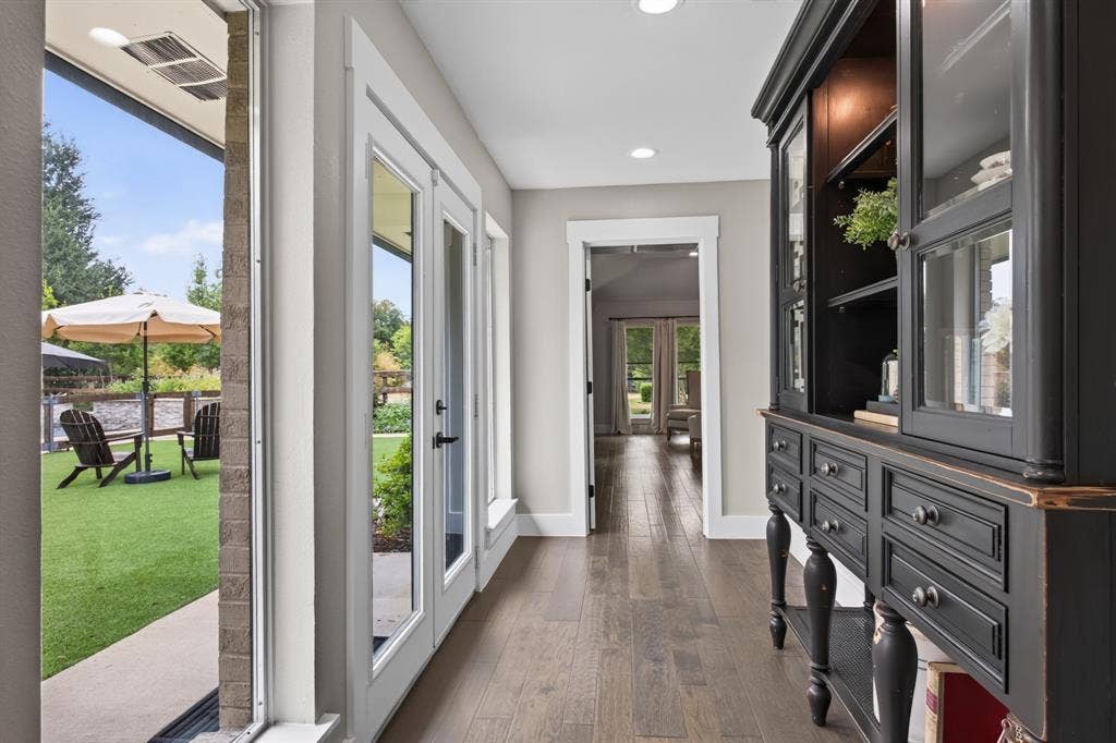 113 Red Oak Lane, Flower Mound, TX 75028 113 Red Oak Lane, Flower Mound, TX 75028