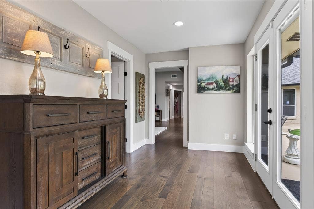 113 Red Oak Lane, Flower Mound, TX 75028 113 Red Oak Lane, Flower Mound, TX 75028