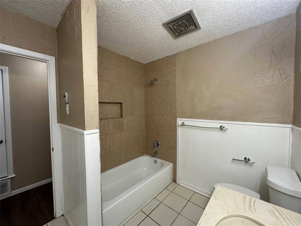 1204 Cordell Street, Denton, TX 76201 1204 Cordell Street, Denton, TX 76201