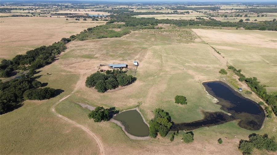 Property photo for 355 County Road 144, Comanche, TX