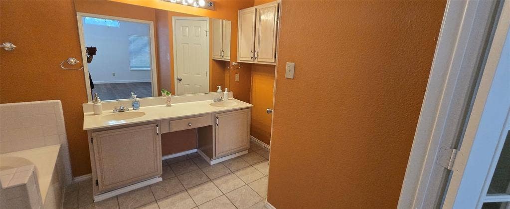 6941 Hickory Creek, Plano, TX 75023 6941 Hickory Creek, Plano, TX 75023