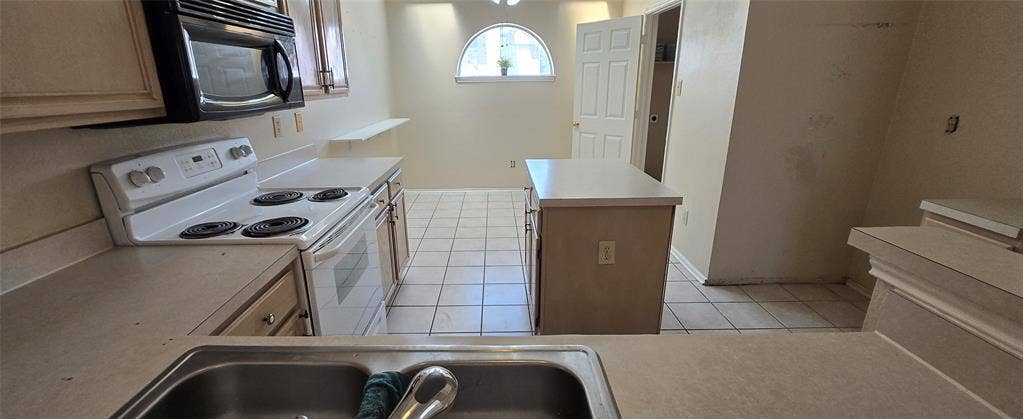 6941 Hickory Creek, Plano, TX 75023 6941 Hickory Creek, Plano, TX 75023