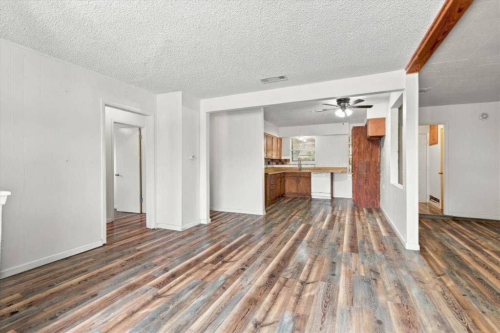 733 Red Mill Lane, Mesquite, TX 75149 733 Red Mill Lane, Mesquite, TX 75149