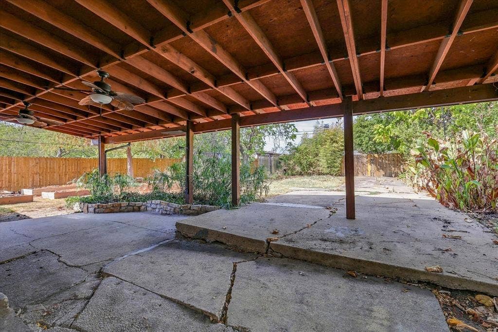733 Red Mill Lane, Mesquite, TX 75149 733 Red Mill Lane, Mesquite, TX 75149