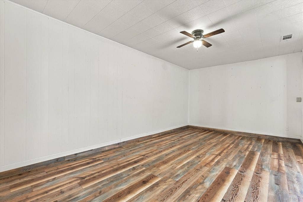 733 Red Mill Lane, Mesquite, TX 75149 733 Red Mill Lane, Mesquite, TX 75149