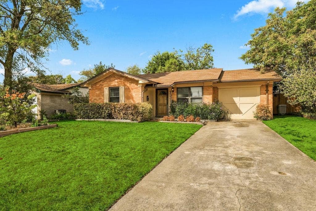 733 Red Mill Lane, Mesquite, TX 75149 733 Red Mill Lane, Mesquite, TX 75149