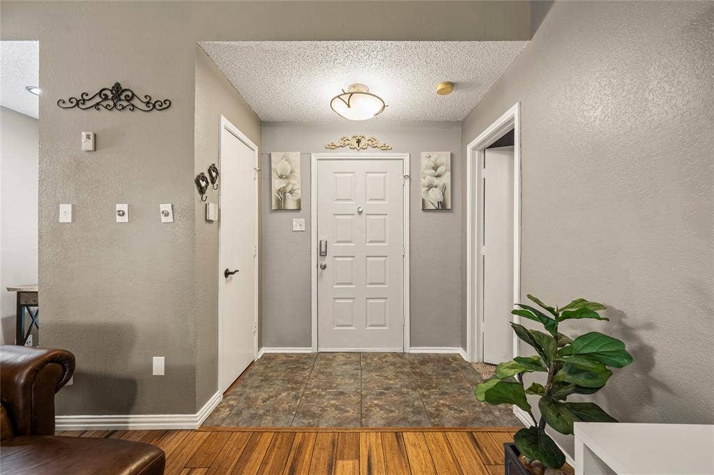 8809 Tyne Trail, Fort Worth, TX 76118 8809 Tyne Trail, Fort Worth, TX 76118