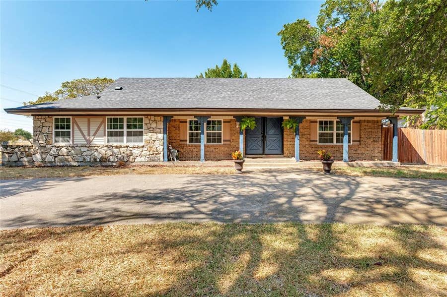Property photo for 1301 Hillsdale Drive, Richardson, TX