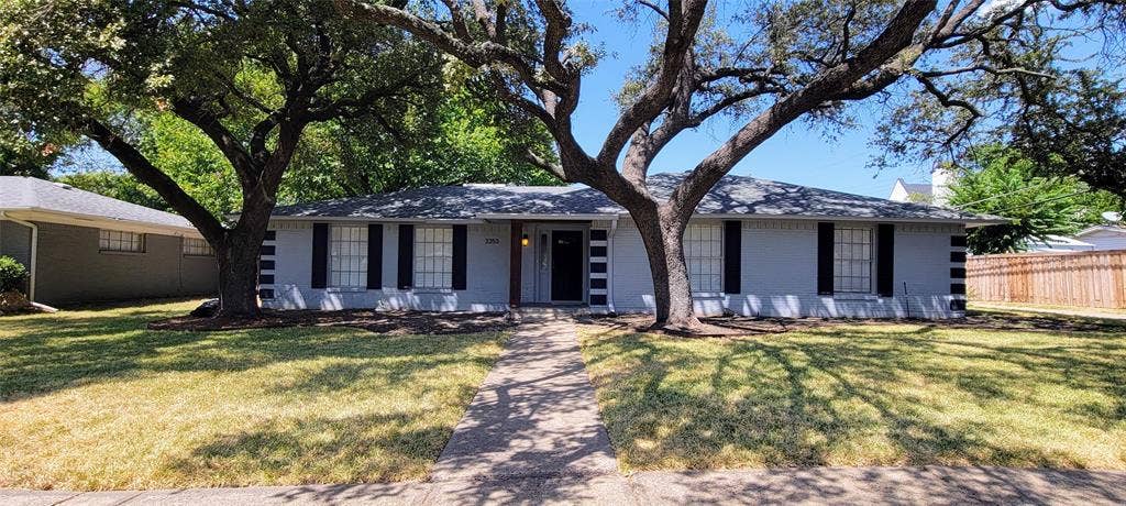 3353 Leahy Drive, Dallas, TX 75229 3353 Leahy Drive, Dallas, TX 75229