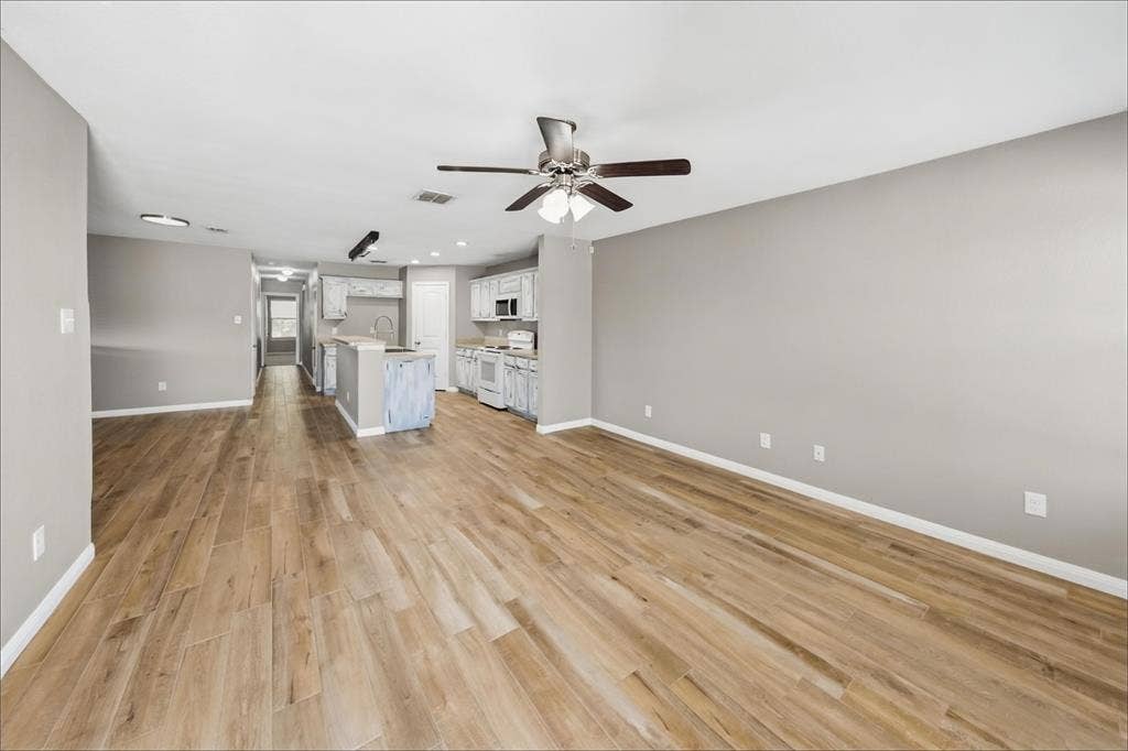 733 River Hill Lane, Fort Worth, TX 76114 733 River Hill Lane, Fort Worth, TX 76114