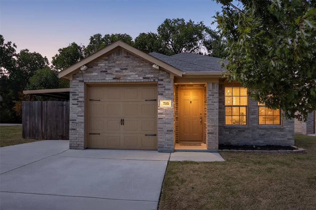 733 River Hill Lane, Fort Worth, TX 76114 733 River Hill Lane, Fort Worth, TX 76114