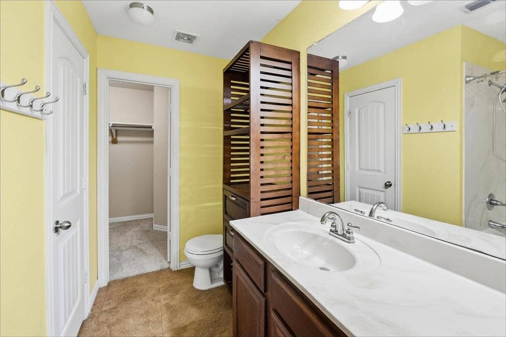 733 River Hill Lane, Fort Worth, TX 76114 733 River Hill Lane, Fort Worth, TX 76114