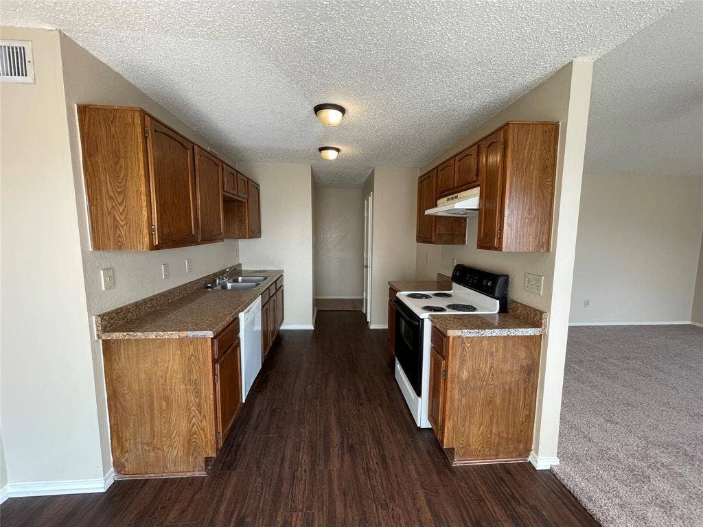 1204 Ross Lane, Seagoville, TX 75159