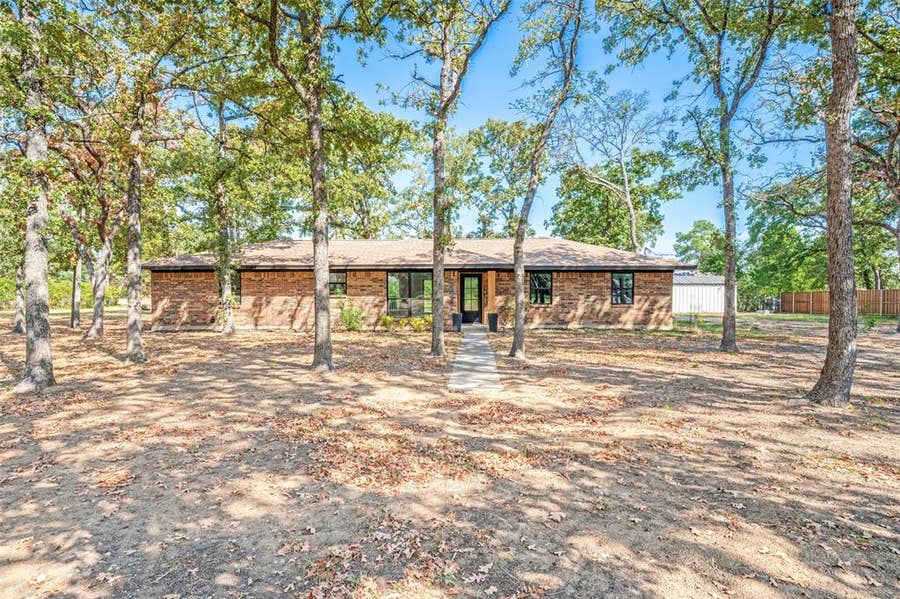 Property photo for 204 Baseline Road, Krugerville, TX