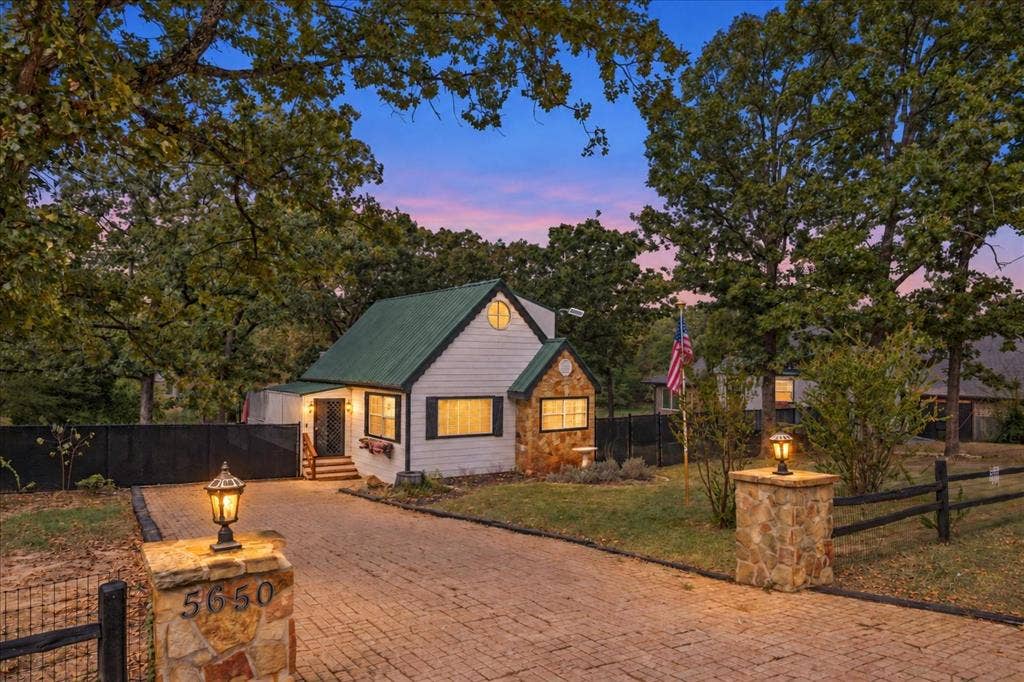 5650 Point Lavista, Malakoff, TX 75148 5650 Point Lavista, Malakoff, TX 75148