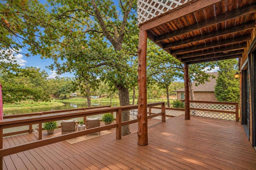 5650 Point Lavista, Malakoff, TX 75148 Virtually Staged