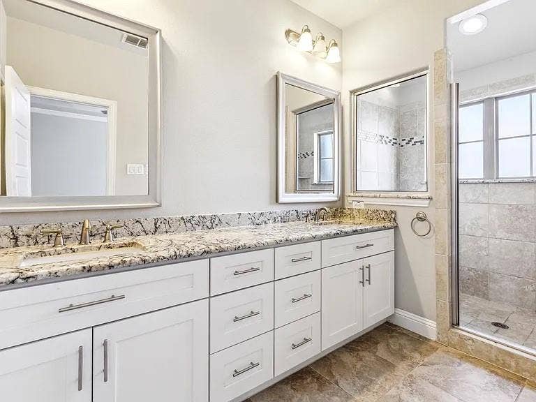 4820 Pasadena Drive, Plano, TX 75024 4820 Pasadena Drive, Plano, TX 75024