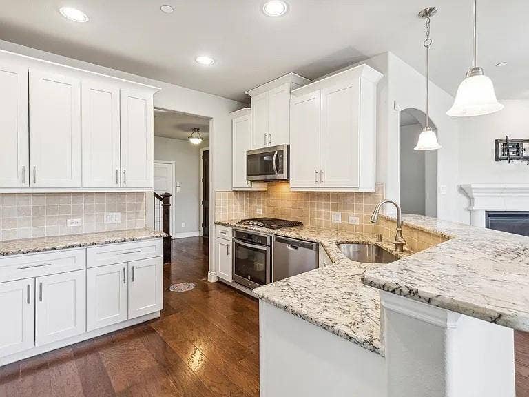 4820 Pasadena Drive, Plano, TX 75024 4820 Pasadena Drive, Plano, TX 75024