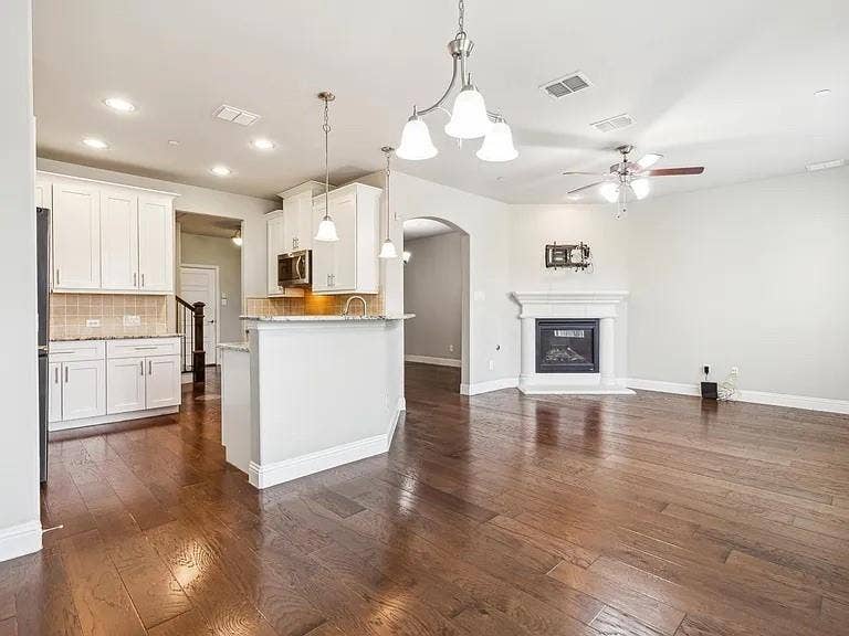 4820 Pasadena Drive, Plano, TX 75024 4820 Pasadena Drive, Plano, TX 75024